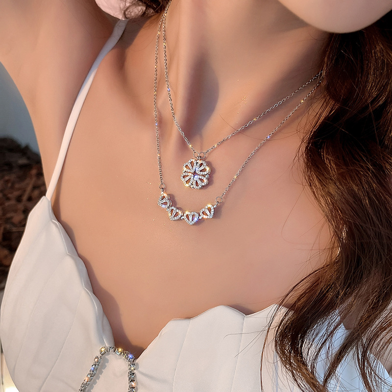 Clover silver store necklace