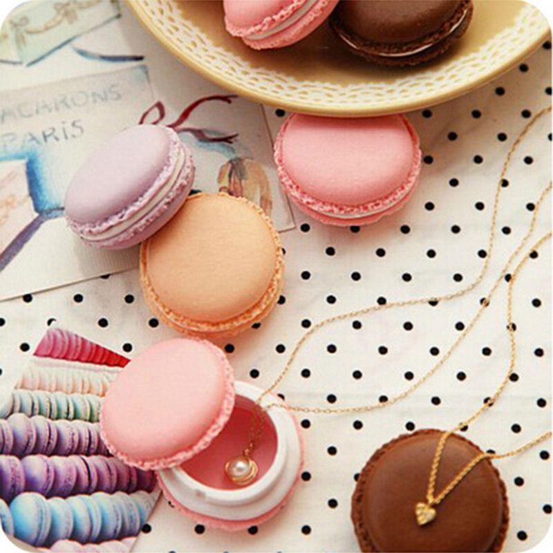 Macaron jewelry box - Riley Watson